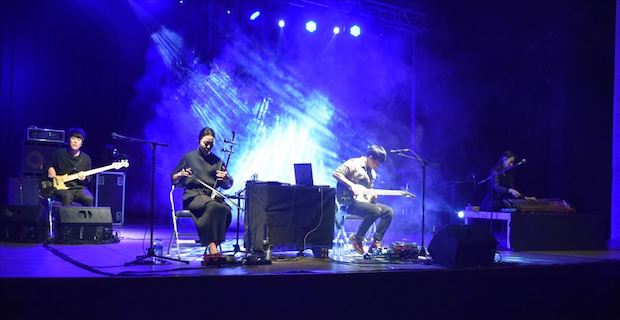 Güney Koreli rock grubu Türkiye'ye gelmekten memnun