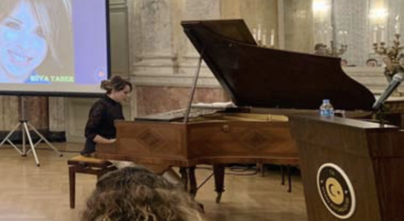 Kıbrıslı Türk piyanist Rüya Taner, Viyana'da resital verdi