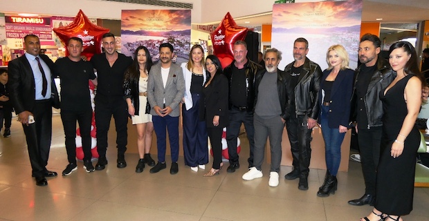 Marmaris’i hem turizme hem de sinemada  ailece tanıtıyorlar