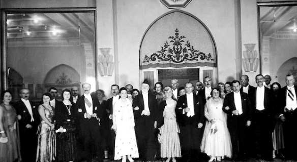 Bretz Interiors and Furniture, Londra’daki Gençlerle Birlikte 29 Ekim Cumhuriyet Bayramı’nı Kutluyor