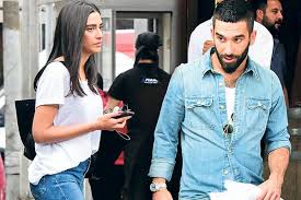 Yıldız oyuncu Arda Turan, Aslıhan Doğan ile aşk yaşıyor