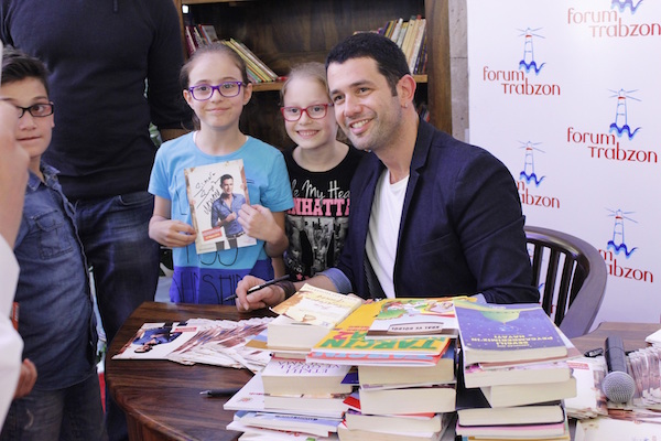 Keremcem'den Köy okulları için kitap toplama kampanyasına Destek