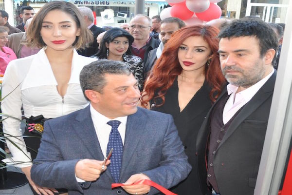 Kıbrıs'ta modacı işbirliği Kıbrıs'ta ortak mağaza açtılar