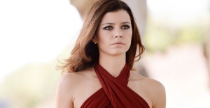 Beren Saat: Ünlülük bir hapishane