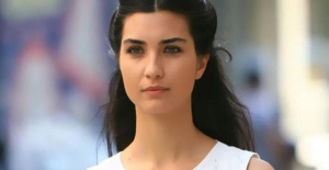 Tuba Büyüküstün, hamam sahnesiyle Rise of Empries Ottoman'a damga vurdu