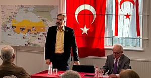 Prof Hatipoğlu Bölgesel Savaşlar Gölgesinde Türkiye’yi Bekleyen Tehditler'i Londra'da anlattı