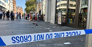 Londra'nın güneyindeki gelen bıçaklama olayında dört kişinin yaralandı