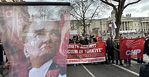 Yedi bin Londralı Ekrem İmamoğlu için İngiltere Başbakanlık Binasına yürüdü