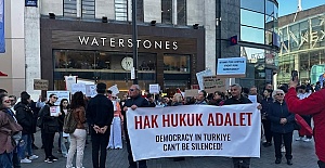 Yüzlerce Birmingham#039;lı yurtsever...
