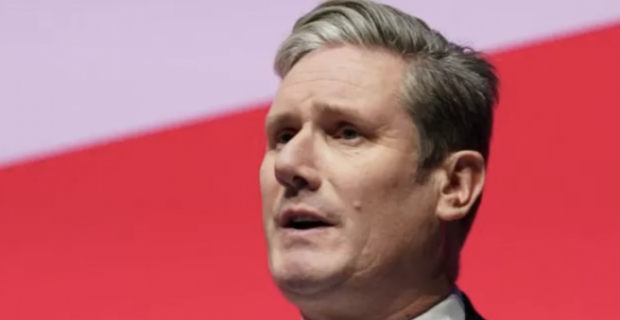 Keir Starmer İngiltere için yeni bir yeşil kalkınma stratejisi açıkladı